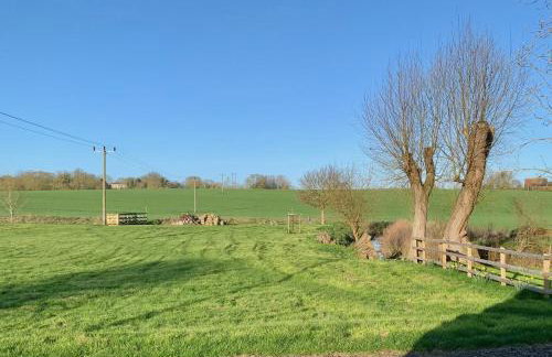 Waterpump Pod for 2 adults with ensuite in the Suffolk Countryside - Photo 18