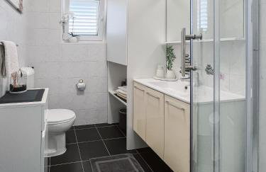 Modern apartment in the heart of Njivice - Foto 33