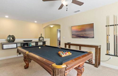 Spacious Vacation Home with Pool & Jacuzzi Near Disney - Foto 14