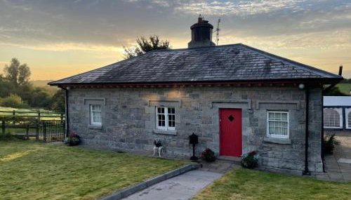 Lock-house, Blackwatertown, UK - Foto 1