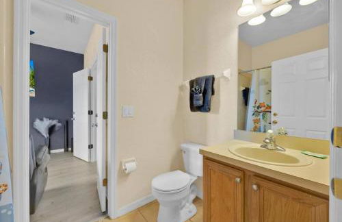 Themed Resort Home 15 min drive to Disney - Foto 24