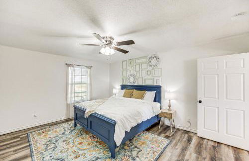 Van Vacation Retreat with Private 300-Acre Lake! - Photo 12