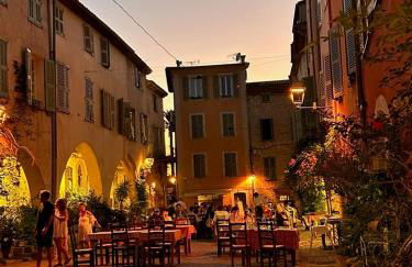 Biot - Place des Arcades - Foto 28