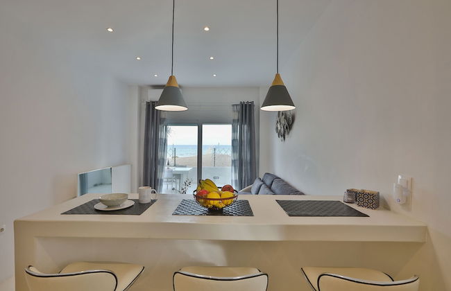 Penthouse & Apartments by the Sea near Airport - Foto 47