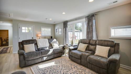 Waterfront Gloucester Cottage with Private Boat Dock - Foto 5