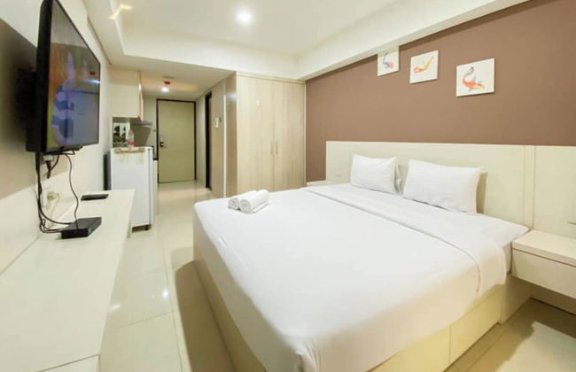 Good Homey Studio Apartment At Warhol (W/R) Residences - Foto 4