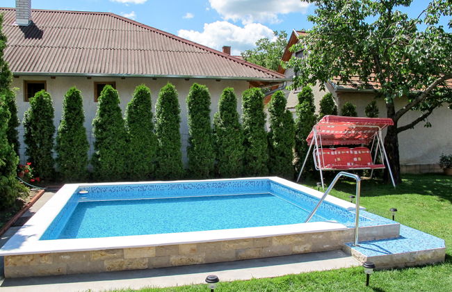 4 bedroom House in Balatonszárszó with private pool and garden - Photo 21