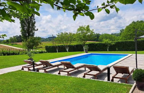 5 Bedroom Cozy Home In Desni Stefanki - Foto 12