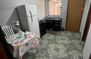Residencial Casas 1 e 2 quartos Tv Ar Estacionamento Wifi Próximo ao Centro e Paraguai - Foto 34