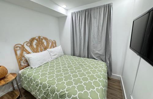 Stylish Cozy 2BR Apartment in DC - Photo 11