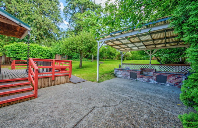 Private park in a cozy home next to I-90 huge yard - Foto 28