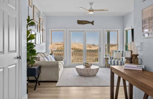 Blue Moon - LUX Oceanfront Pool Hot Tub Theater - Photo 61