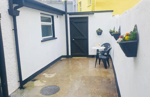 Haven House - Photo 11