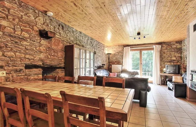 Rustic Holiday Home in Sainte-ode With Garden - Foto 9