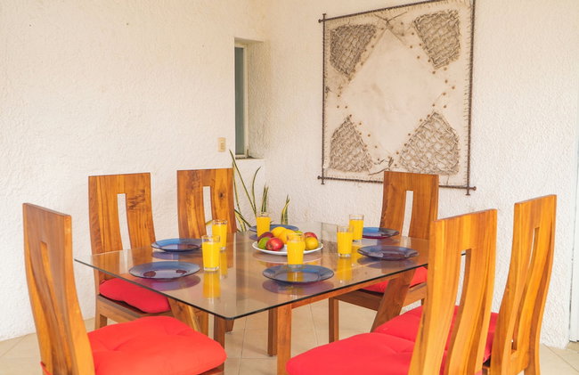 Oceanfront Condo at Voted Best Cancun Sandy Beach - Foto 11
