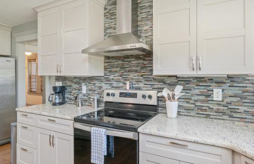 Private Pool and 3BR Family Fun Home with Gazebo - Foto 36