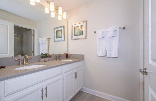 4817CO TOWNHOUSE 4 BEDROOMS & 3 BATHROOMS + POOL - Foto 17