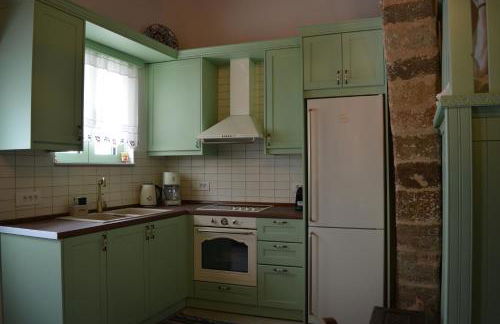 The Priest's Traditional House Kalithies - Foto 13