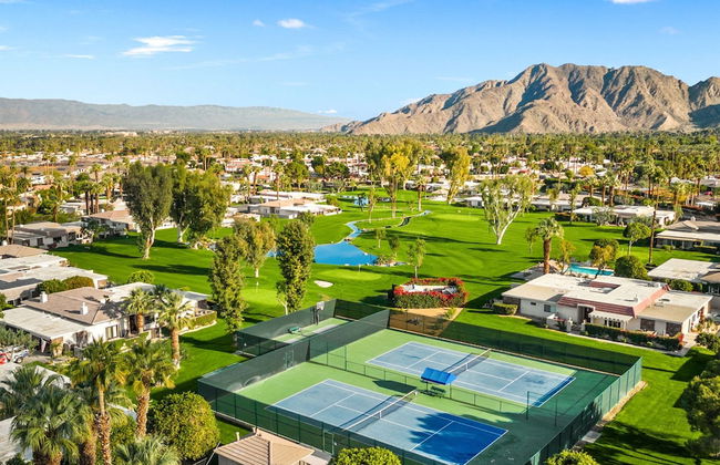 The Wells at Indian Wells - Free Golf Usage - Foto 6
