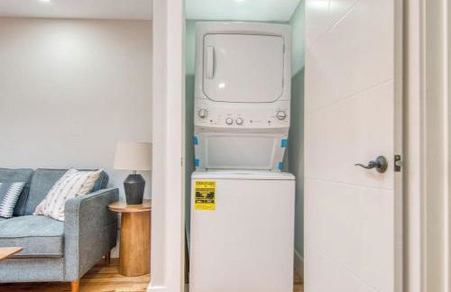 Pent House on Bruckner New Luxe 2BR 2BA King Bed Fast Wi-Fi 15 Mins to Times Square - Foto 3