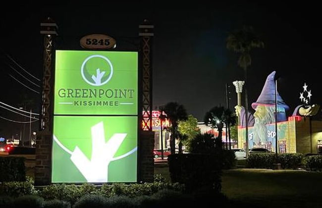 Newly Room in Cozy Hotel With Super Location Parks - Foto 17