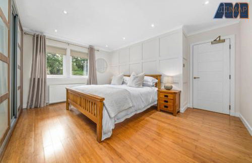 Large Family Home with Hot Tub or Jacuzzi, Log Burner - Foto 41