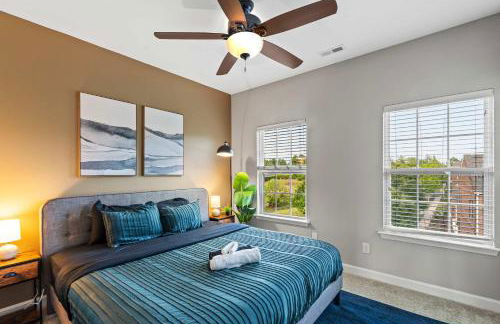 3BR Townhouse King Bed Garage Pineville - Foto 4