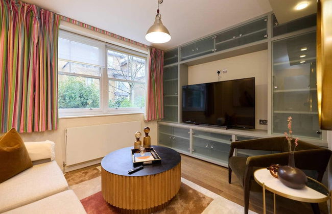 The South Hampstead Hideaway - Stylish 6bdr Home - Photo 9