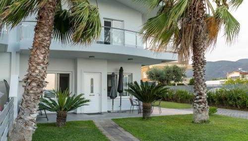 Cozy beach home in Faros 2 - Foto 1