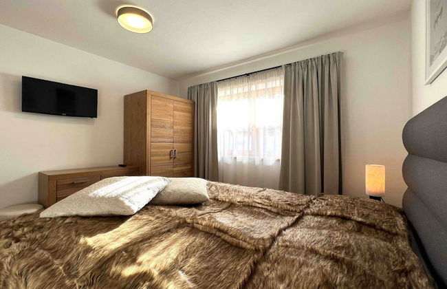 Premium Chalet With Sauna on a Sunny Slope - Foto 6