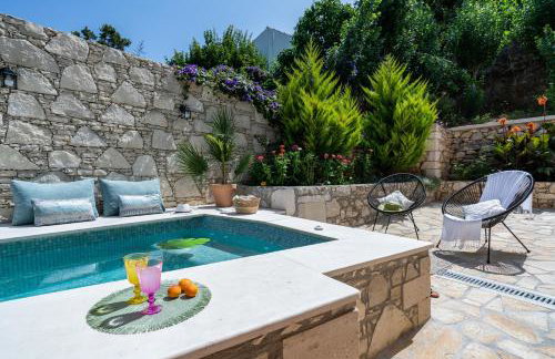 Butterfly, a historical villa with pool & hot tub! - Foto 39