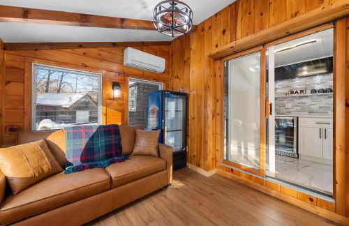 NEW Modern Barrel Getaway HOT TUB & Game Room - Foto 36