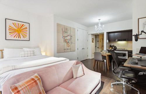 FiDi Studio with Work Setup by Anyplace - 8827 - Foto 4