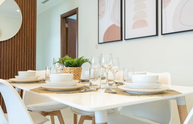 Luxe Apartments near Dubai Mall, Burj Khalifa - Pool, Gym, & Parking by Sojo Stay - Photo 46