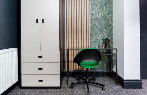 Ashton Getaway Sleeps 14 Free Parking - Foto 39