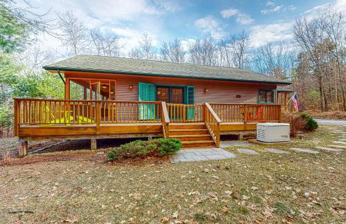 Up The Hill - Photo 31