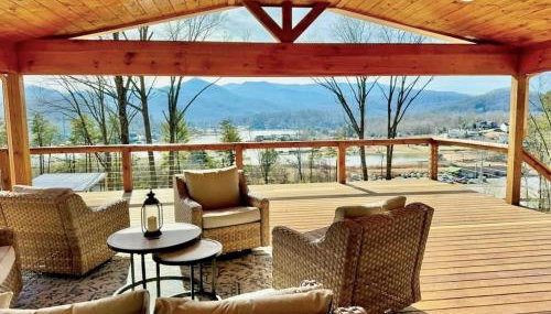 Glamp House Lake and Mountain Views Hot Tub by Hiawassee Glamping - Foto 1