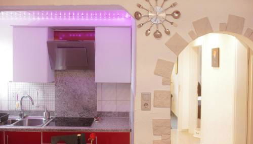 2 Zimmer Wohnung mit Küche und Terrasse - Foto 3, stove