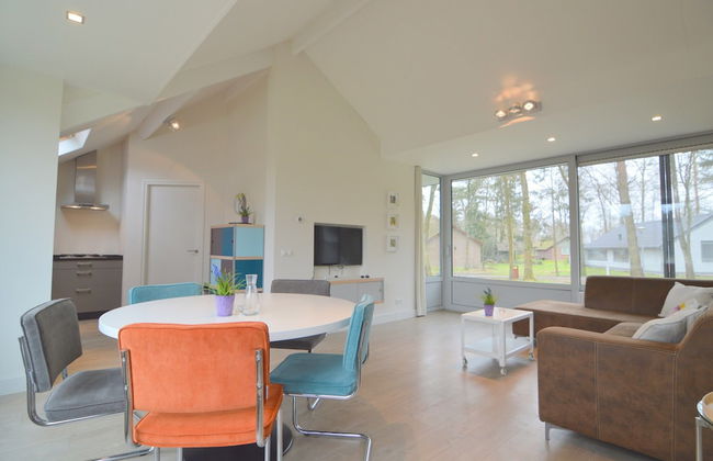 Alluring Holiday Home in Limburg near Forest - Photo 18