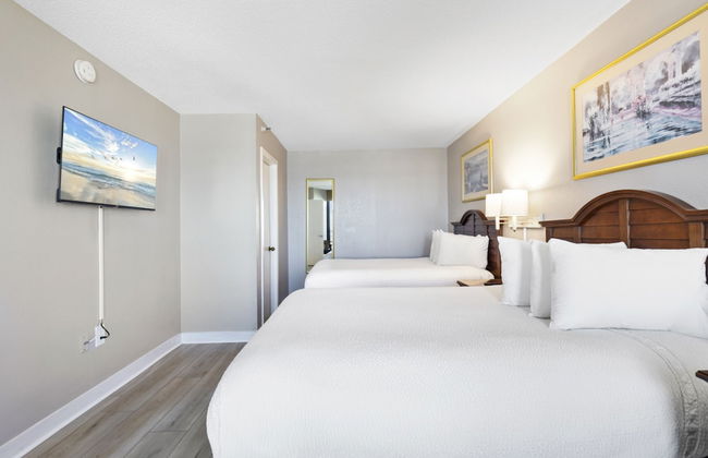 Ocean Front Condos at Patricia Grand - Foto 7