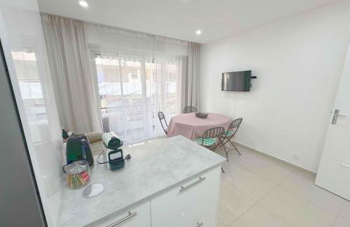 Spacieux Plages Gare Juan Les Pins - Photo 8