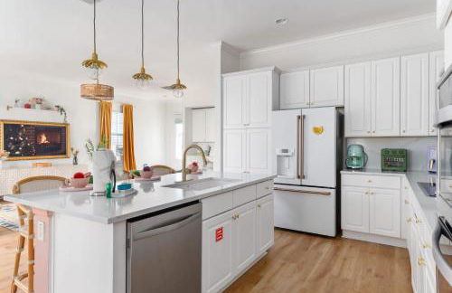 Experience Luxury Private Heated Pool Game Room - Foto 10