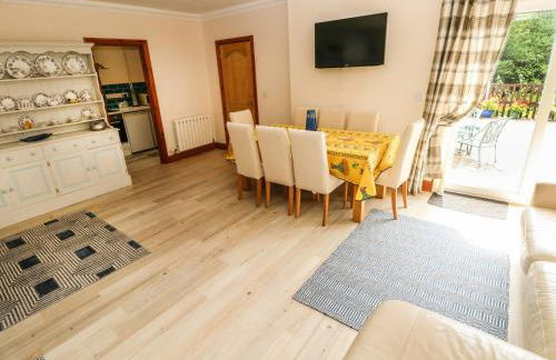 Charlecote House - Photo 7