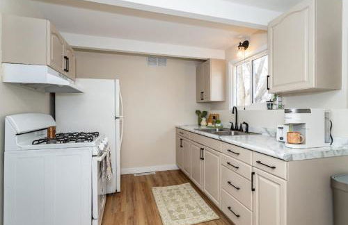 Modern 3BR Getaway-Stylish Ames - Foto 9