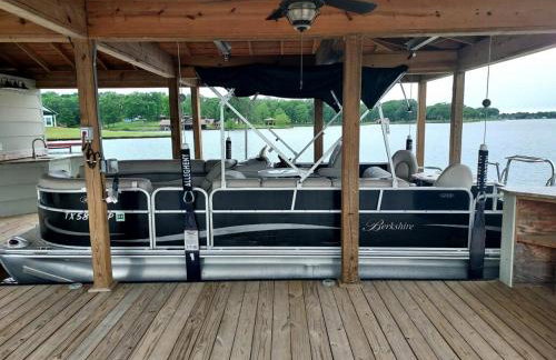 Lakefront Cottage with Hot Tub & Sunset Views - Foto 41