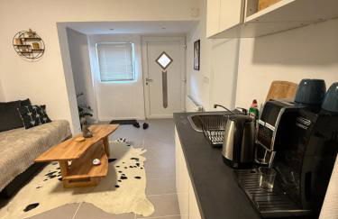 Zentrale Citywohnung mit Küche & privatem Zugang - Foto 2