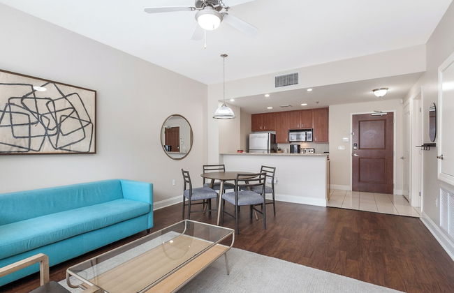 Spacious Modern Condos near French Quarter - Photo 48