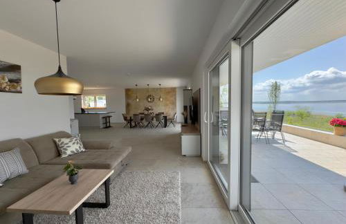 luxuriöse Villa Möwengeflüster - 220qm große Ferienwohnung für bis zu 8 Gästen mit Sauna direkt am Goitzschesee - Foto 4