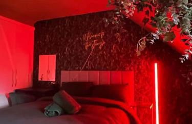 #1 Most Viral Pink House w Ball Pit - Foto 11