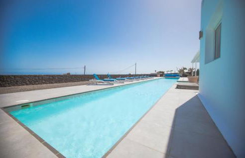 Casa Conil with a private 25 meter heated pool - Photo 35